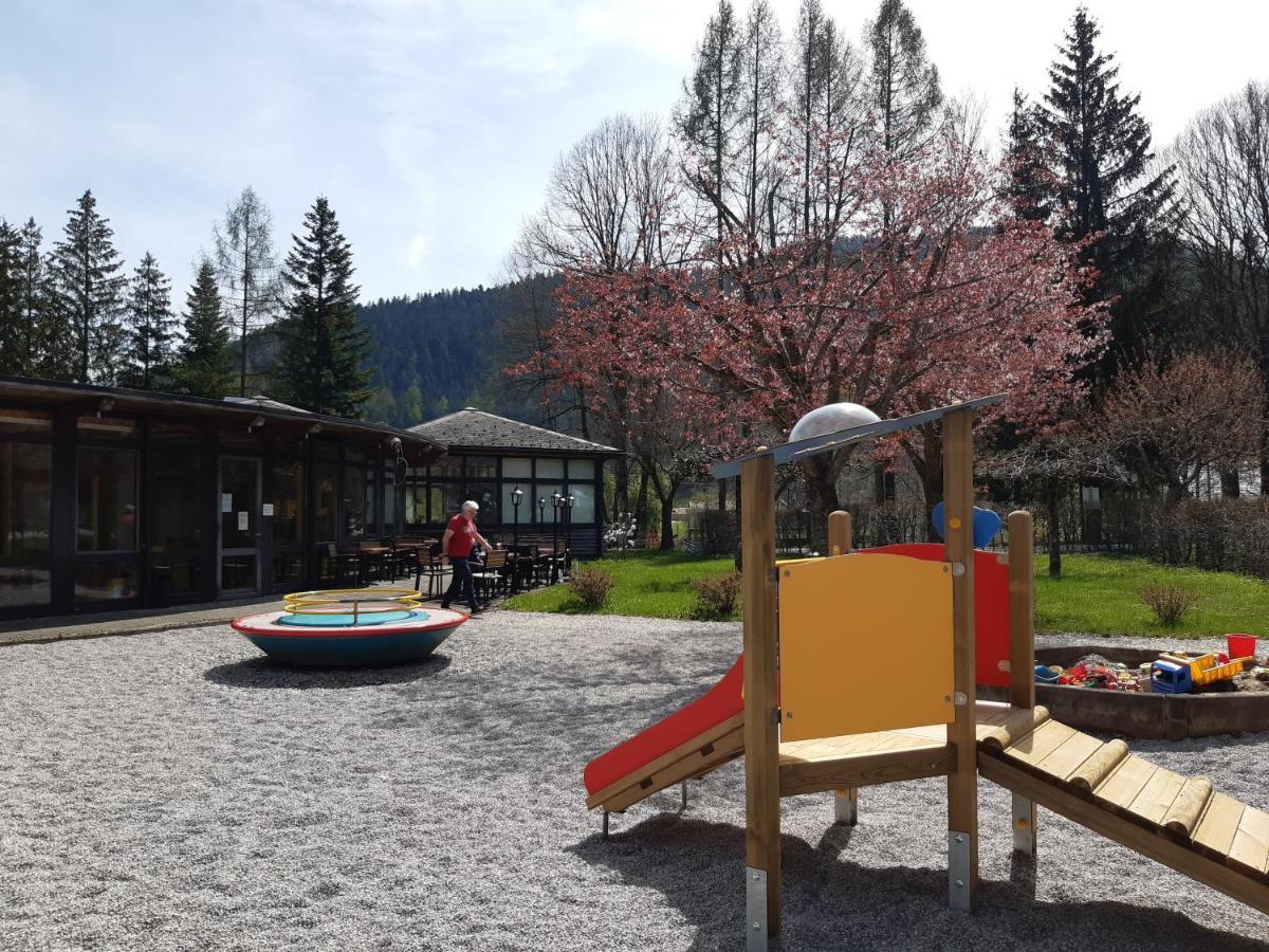 Campingfass Almtal Scharnstein エクステリア 写真